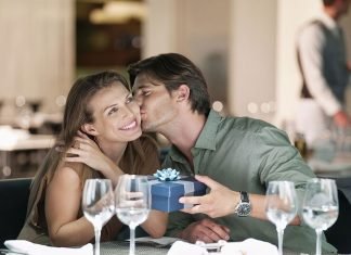 Top 5 Romantic Ideas to Surprise Her Birthday Top 5 Romantic Ideas to Surprise Her Birthday