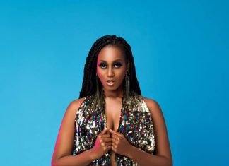 Actress Throwing Color Shade