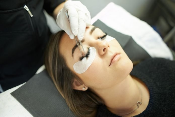 Eyelash Extension Course Brighton