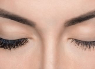 Do Strip Lashes Ruin Your Natural Lashes? Ashleykennedy.com