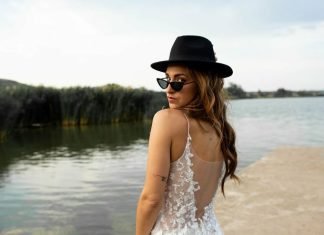 How to Choose a Bridal Shower Dress That Fits Your Style How to Choose a Bridal Shower Dress