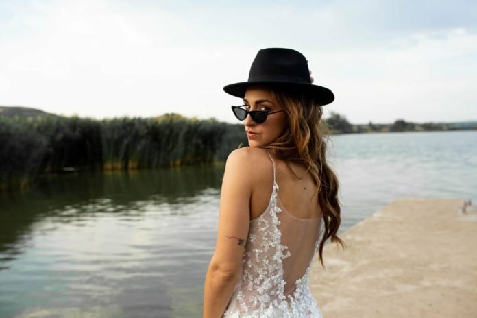 How to Choose a Bridal Shower Dress