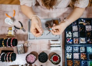 Top 10 Best Print on Demand Jewelry Companies in 2024 Print on Demand Jewelry