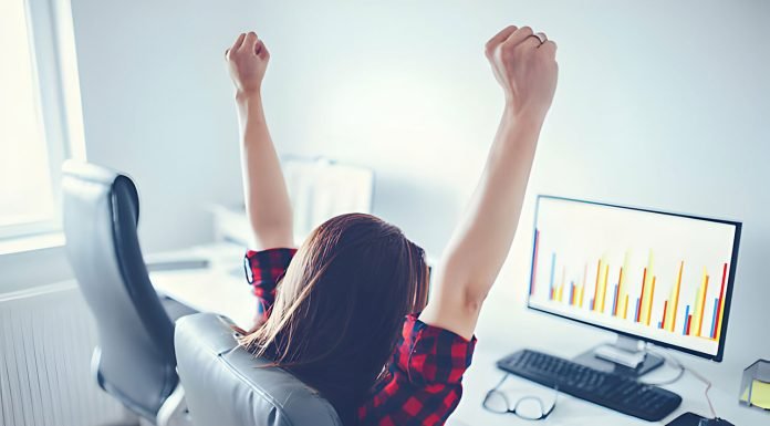 Boost Your Profits: Top 5 Must-Know Holiday Sales Tips for E-commerce Success holiday sales tips